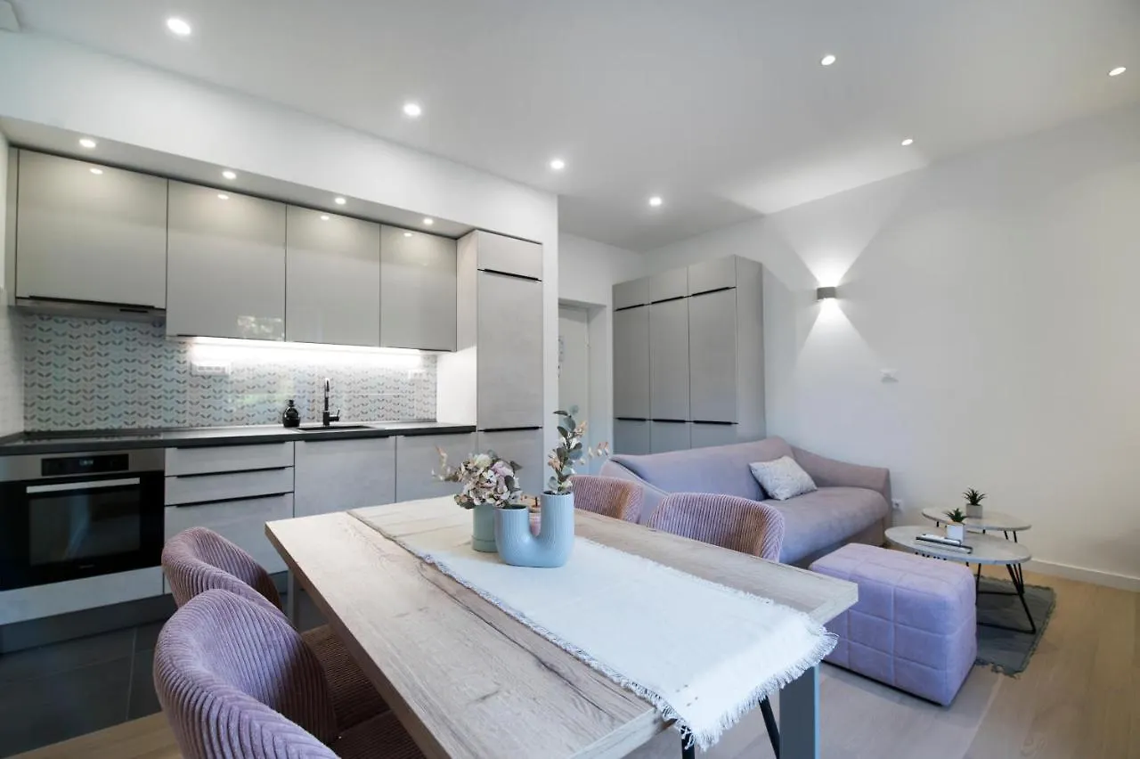 Lalu Apartment Split